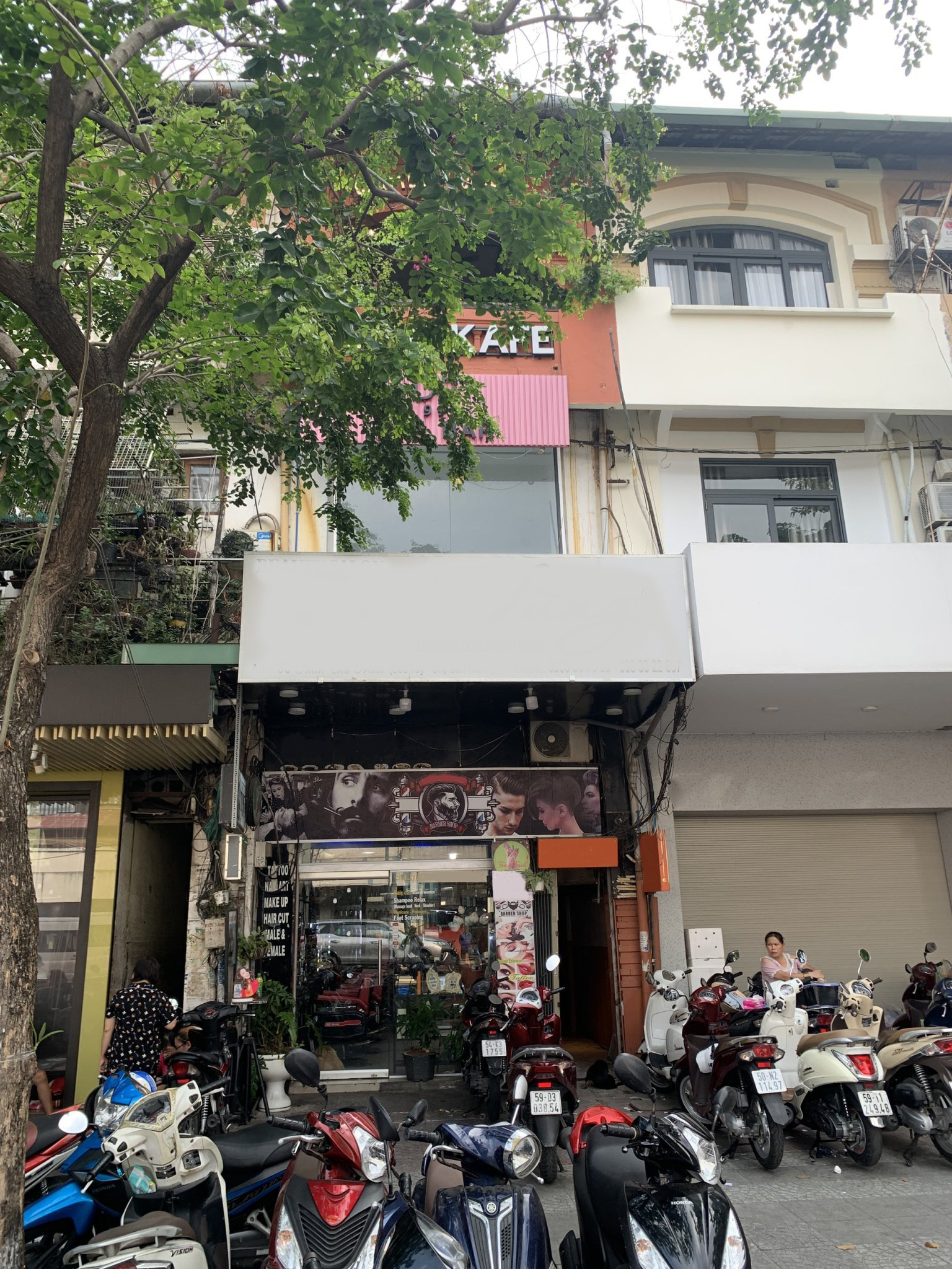 Cho thuê LẦU 1  ĐI RIÊNG MT đường 35  Phan Chu Trinh, p. Bến Thành, Q. 1. 